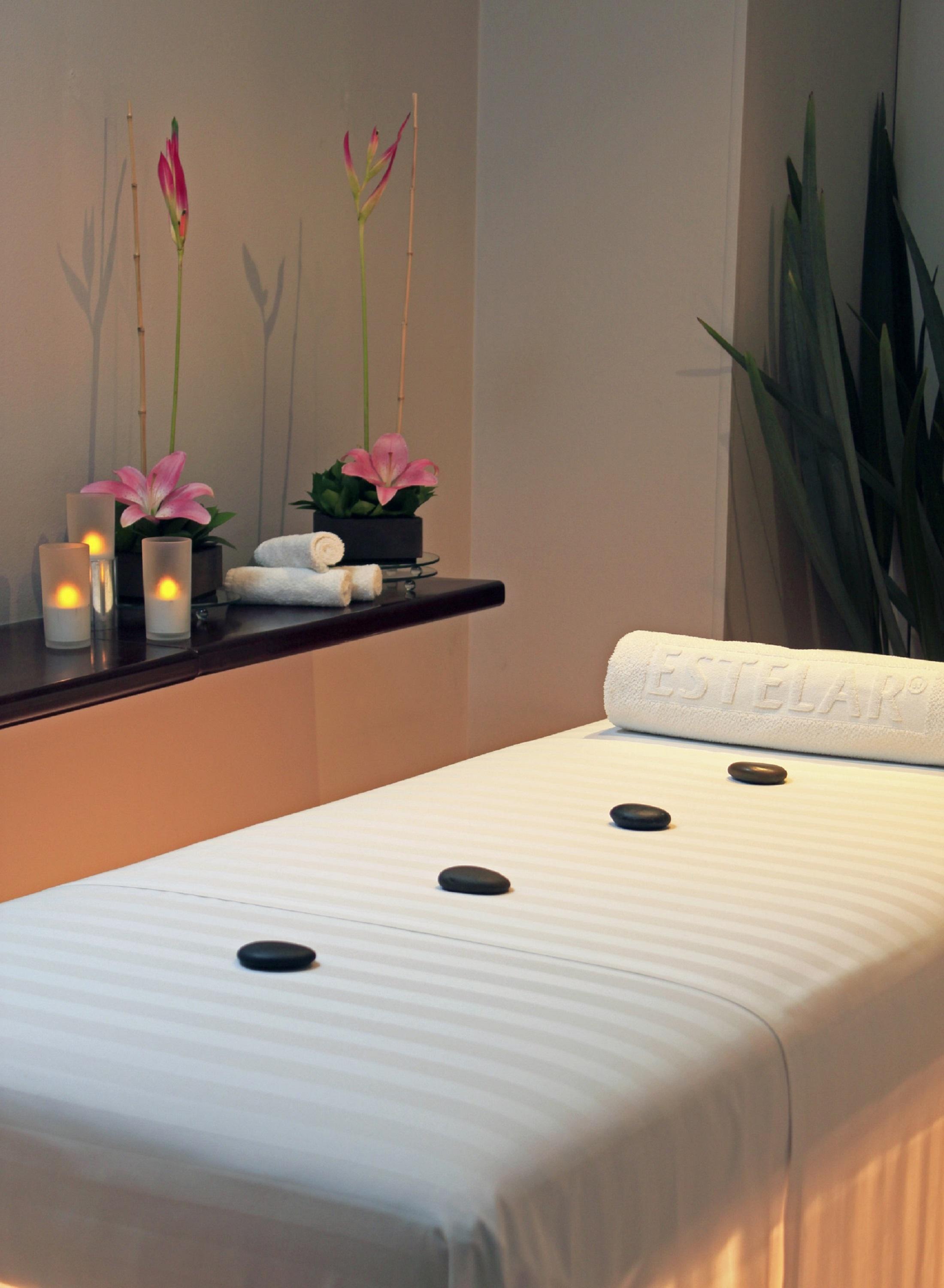 ホテル エステラル ラ フォンタナ ボゴタ エクステリア 写真 A massage table