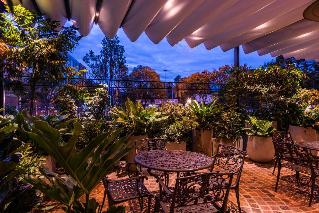ホテル エステラル ラ フォンタナ ボゴタ エクステリア 写真 The rooftop garden at the hotel