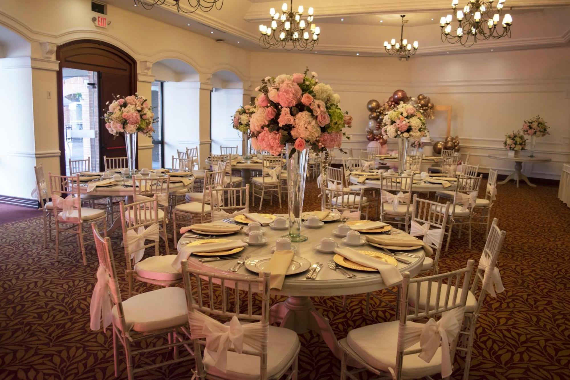 ホテル エステラル ラ フォンタナ ボゴタ エクステリア 写真 The ballroom at the 2010 National Philanthropy Day Awards Gala