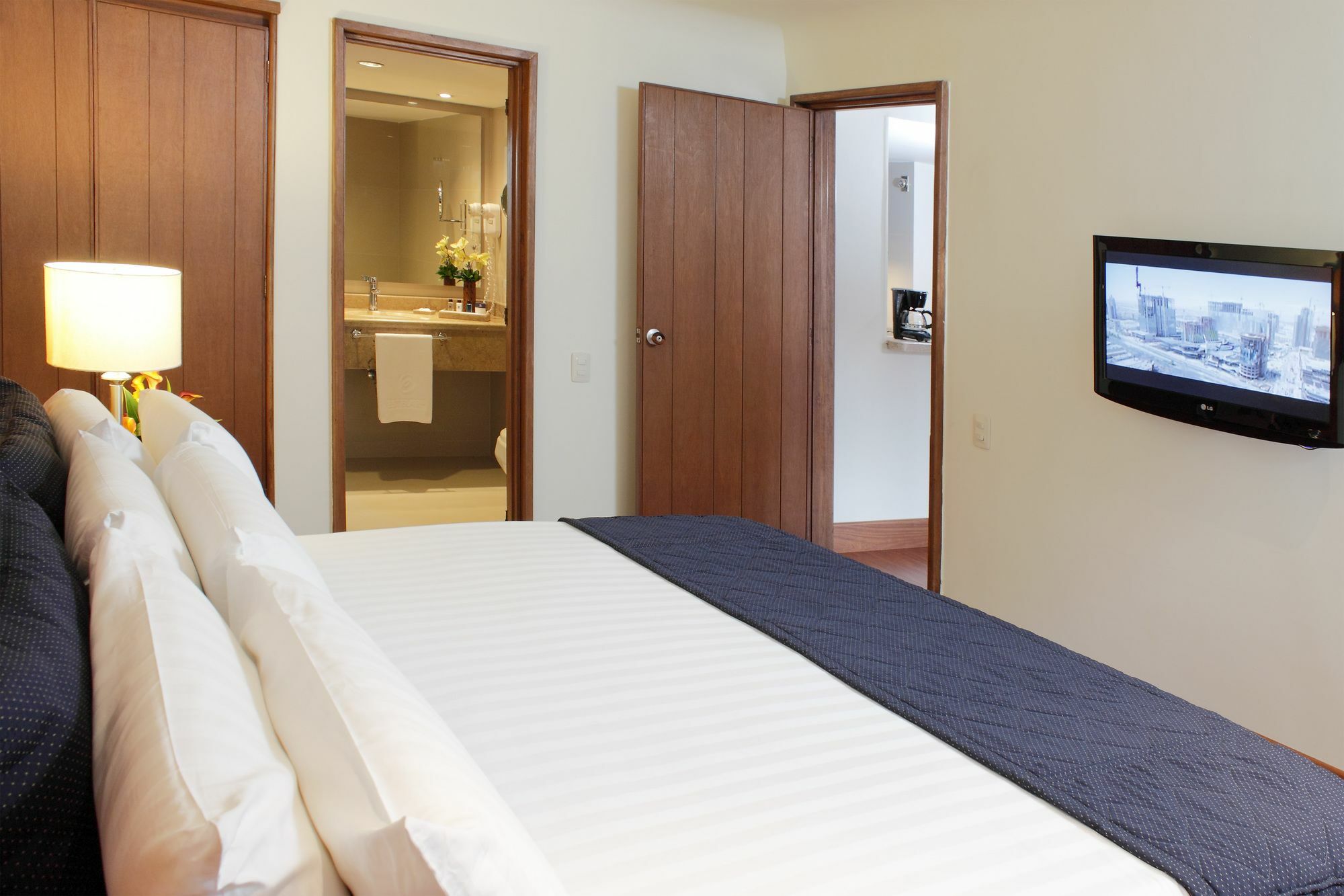 ホテル エステラル ラ フォンタナ ボゴタ エクステリア 写真 A bedroom at the hotel
